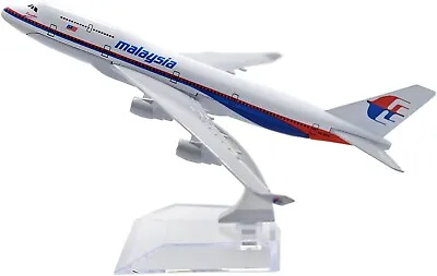 16cm 747 Boeing Malaysia Airlines Aircraft Plane Model Display Gift Malaysian • £9.99