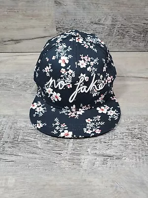 H&M No Fake SnapBack Cap Hat Flower Desigh Adjustable Black/White  • $7.95