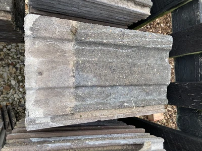 £0.99 • Buy Used, Weathered, Concrete Roof Tiles, Grey