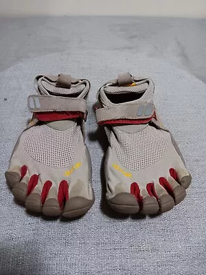 Vibram Fivefingers W4423 Barefoot Running Shoes Womens Size 37 US 6 • $24.95