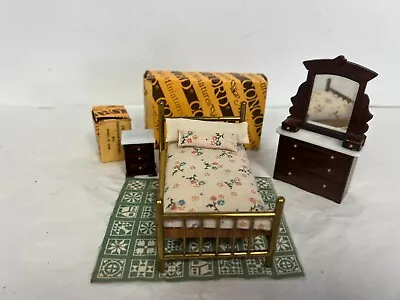 Dollhouse Concord Miniatures Furniture Bed Dresser Side Table W/Rug & Boxes 422 • $45