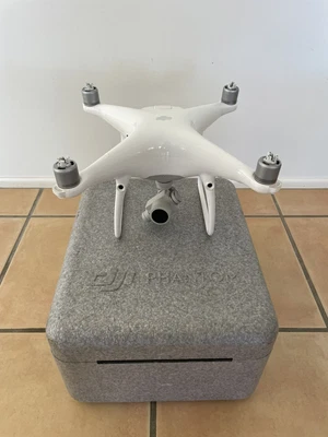 $1025 • Buy DJI Phantom 4 Pro Drone