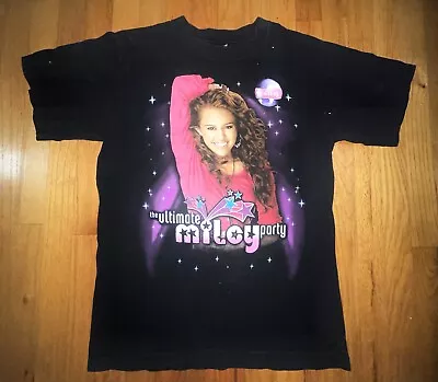 Vintage 2009 Miley Cyrus Tour T-Shirt Adult Small Black Wonder World Tour VTG • $35