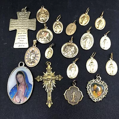 Lot Of 19 Vtg Catholic Medals Crosses Crucifix Jesus And Mary Hologram Pendant • $12.50