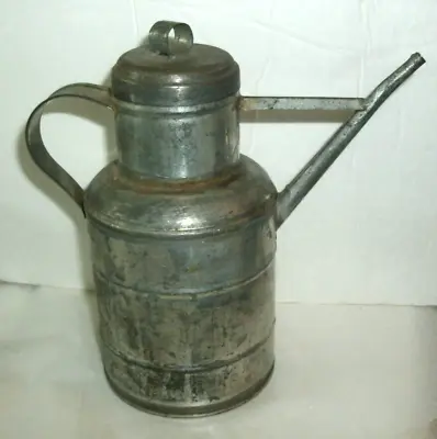 Vintage Rustic Tin Olive Oil Can/ Oil Can Lidded 6 1/4  • $45