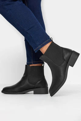Yours Curve Women's Plus Size Faux Leather Elasticated Chelsea Boots • £34.99