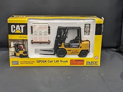 NEW GP25K CAT LIFT TRUCK NORSCOTT 1:25 SCALE J.J. Keller Model With Pallet • $49.99