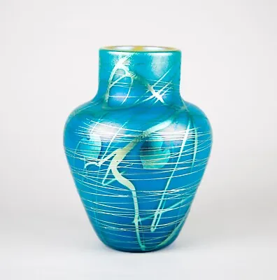 Carl Radke Phoenix Studios Blue Iridescent Threaded Art Glass Hearts Vase Signed • $395