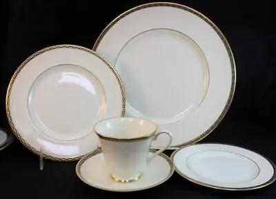 Minton ST JAMES 5-Piece Place Setting GREAT CONDITION • $128.88