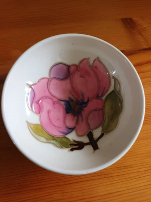 £20 • Buy Moorcroft Magnolia Bowl