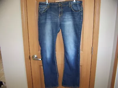 Vanity Sasha Womens Boot Cut Denim Blue Jeans Sz 32w / 33l Clean • $9.81