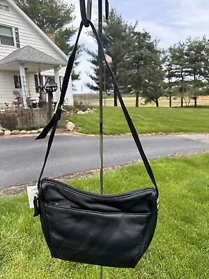 Black Leather Shoulder Bag Purse; Pocketbook • $7.50