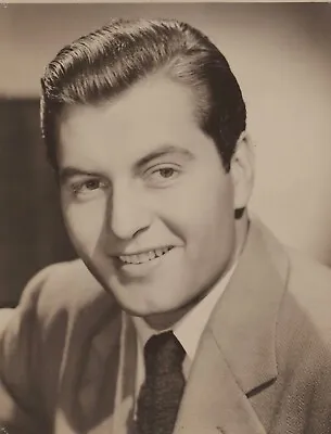 George Montgomery (1940s) ❤ Original Vintage Handsome Portrait Photo K 358 • $19.99