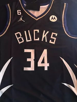 Giannis Antetokoumpo #34 Milwaukee Bucks NBA Nike ‘22-‘23 Swingman Jersey (XL) • $49.99