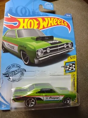 2017 Hot Wheels Speed Graphics 1968 Dodge Dart Mopar Green 5/10 Carded • $3.50