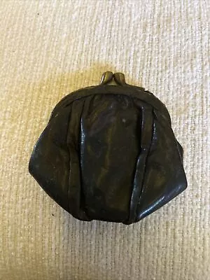 Vintage Black Kiss Lock Change Coin Purse Leather • $0.99