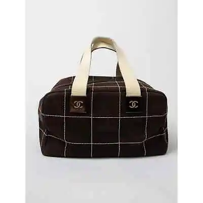 $650 • Buy Vintage Chanel Black Square Stitch Boston Bag