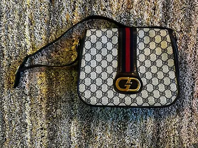 Vintage Gucci Shoulder Bag GG Canvas • $350