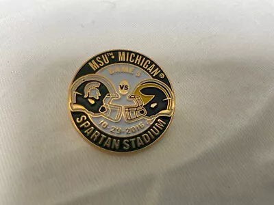 2016 University Michigan Vs Michigan State Football Pin/Pinback • $19.95