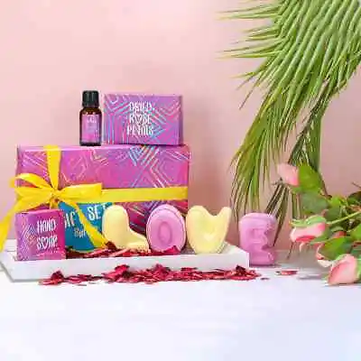 £9.99 • Buy Bath Bomb Oil Soap Petals Gift Box Set Spa Relax Birthday Gifts Love Romantic