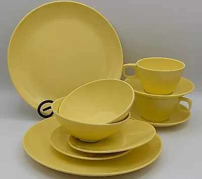 Vtg 10 Pc Mallo-Ware Melamine Melmac Dishes Plates Cup & Saucers Bowls YELLOW! • $39.99