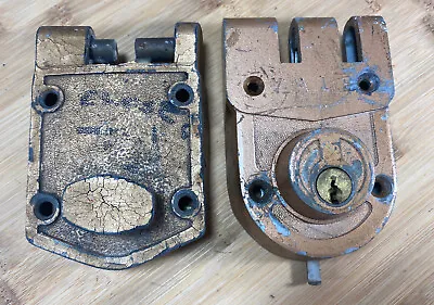 Antique Brass YALE Door Lock / Latch Hardware! Salvage Parts Or Repair • $3.99