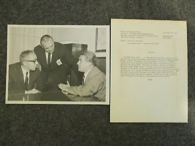 1961 NASA MSFC VON BRAUN CONFERRING W/ HOLMES & GOLOVIN 1st GEN B/W PHOTO- READ  • $219.95