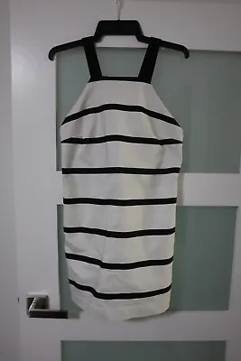 $12 • Buy ZARA Black/white Dress Look With Shorts Underneath Size M