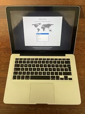 Apple MacBook Pro 13 Inch (500GB Intel Core I5 4th Gen. 2.50GHz 16GB) • £125