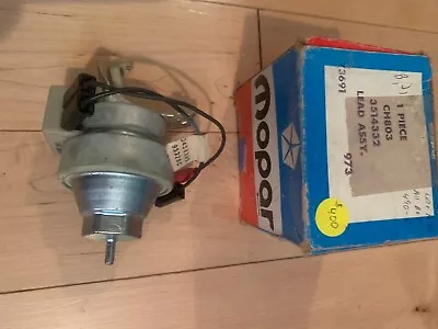 $325 • Buy NOS 1970 71 Dodge Plymouth B E Body Cuda 440-6 Pack Vacuum Advance Unit 3514332