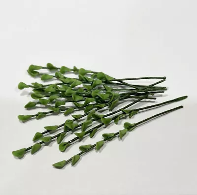 Dollhouse Miniature Set Of 10 Green Floral Leaves • $6.99