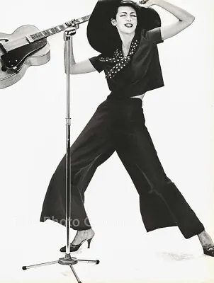 $178.32 • Buy 1957 Vintage RICHARD AVEDON Actress BARBARA MULLEN With Guitar Duotone Photo Art