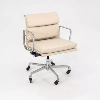 2010s Herman Miller Eames Aluminum Group Soft Pad Management Desk Chair Cream • £1286.85