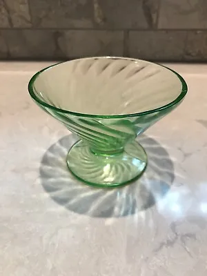 Antique/Vintage Green Depression Glass Dessert/Sherbet Dish • $6.99