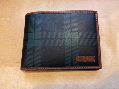 £15 • Buy Tommy Hilfiger Green And Brown Flannel Style Leather Wallet