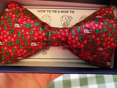 Men's Vineyard Vines Tree Farm  Holiday Christmas Printed Bow Tie Red Velvet New • $49.99