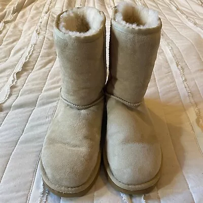 UGG Australia Boots Womens 7 Sand Classic Short 5825 Suede Sheepskin Lined • $34.95