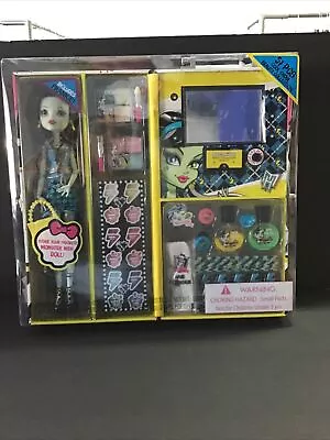 NEW Monster High Frankie Fashion Doll Case With 57 Pcs Ghoul Beauty Collection • $34.99