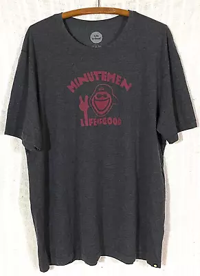 Life Is Good Men's SIze XXL UMass Minutemen Gray S/S Graphic T-Shirt Classic Tee • $14.99