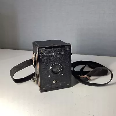 Old Vintage Kodak Ace Hawkeye De Luxe Box Camera • £10