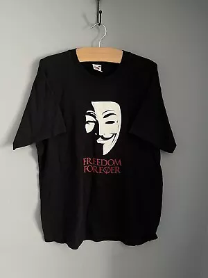 V For Vendetta Anonymous Mask Guy Fawkes Print Freedom T-shirt Size Large • $18.66