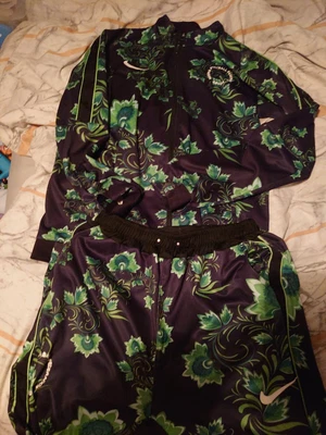 £600 • Buy Nigeria 2018 Football Tracksuit Rare Size XL/L