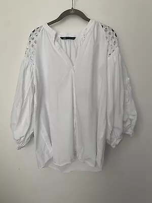 ZARA  White Cotton Oversized Cutwork Embroidery Broderie Shirt - Extra Small XS • $15.16
