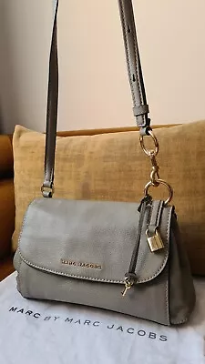 Marc Jacobs The Boho Grind Grey Crossbody Bag • £150