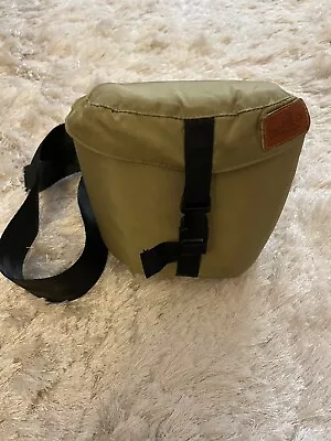 Vintage Early Winters Single Camera Bag Insulated Beige & Green Lining • $17