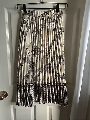 H&M Pleated High Rise Midi Skirt Size 2 • $28