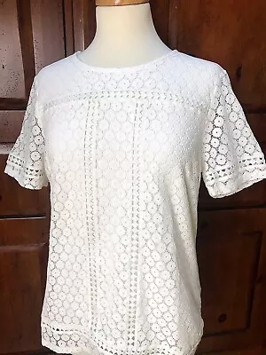 Badgley Mischka White Floral Lace Eyelet Overlay Top - Size Small • $22.99