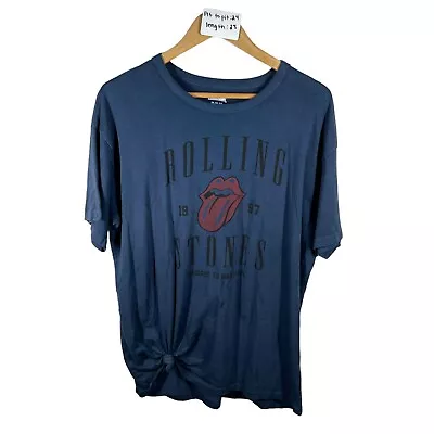 Rolling Stones Rock Band Tailgate Blue Graphic T-Shirt Size M Mick Jagger Crew • $12.75