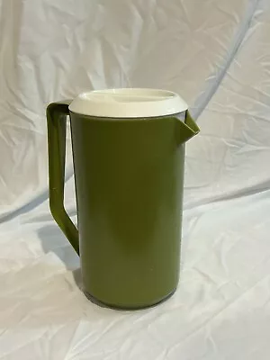 Vintage Avocado Green Rubbermaid 2 1/4 Quart Pitcher J 2445 With Lid 1970's • $20