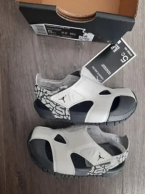 Nike Jordan Flare Sandals Size C4.5 • £10